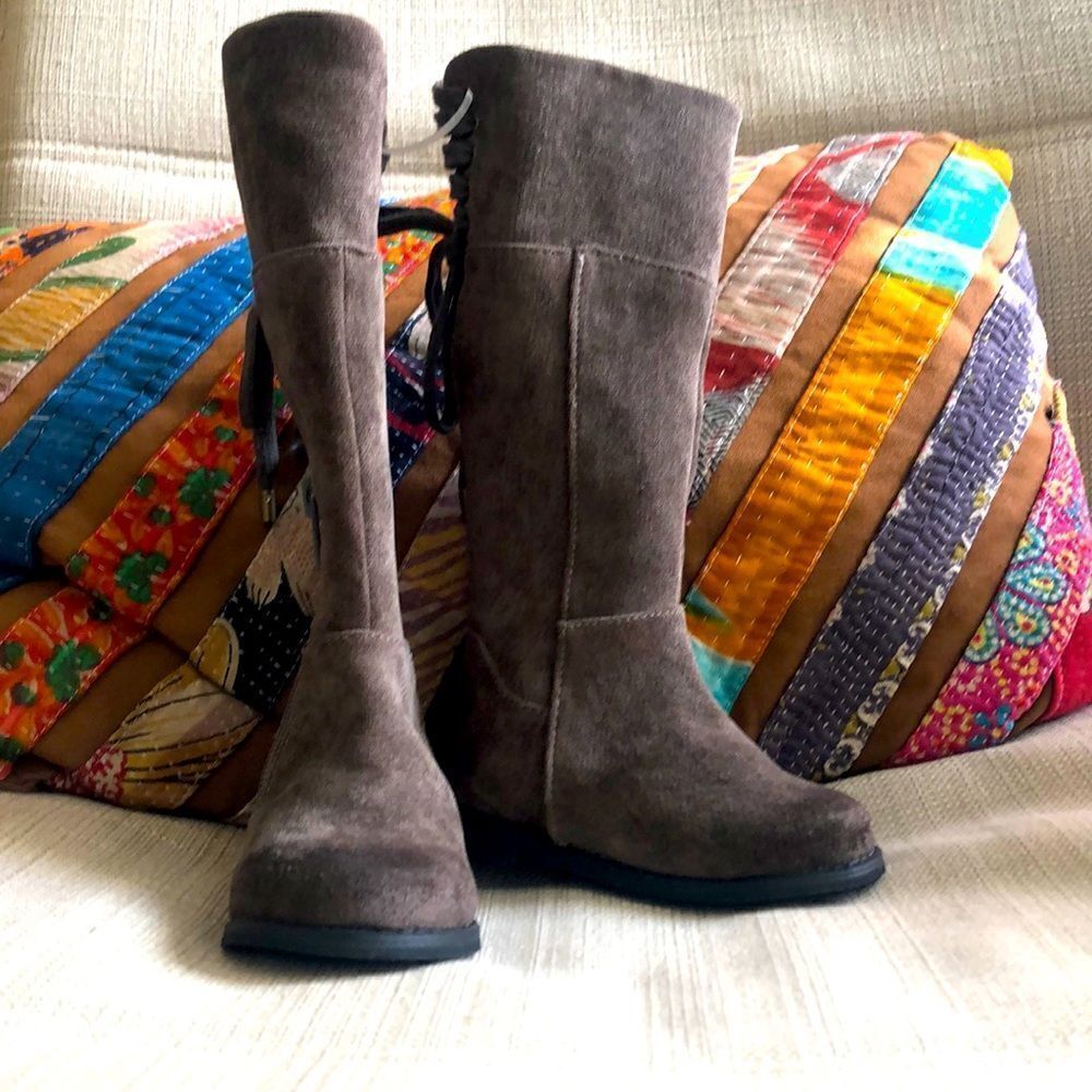 Joyfolie Chantal in Stone Faux Suede Toddler Boots